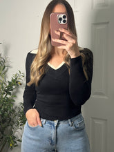 Load image into Gallery viewer, Minimal Black Top
