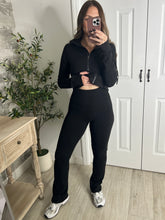 Load image into Gallery viewer, Blackout Comfort Top &amp; Pants Activewear Set

