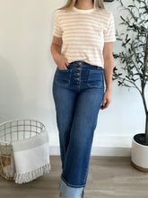 Load image into Gallery viewer, Jule Basic Tee Pink/Off White
