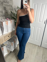 Load image into Gallery viewer, Cassie One Shoulder Top
