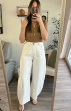 Load image into Gallery viewer, Jade Off White Barrel Jeans
