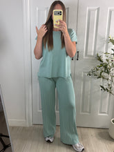 Load image into Gallery viewer, Summer Fling Teal Top &amp; Pants Set
