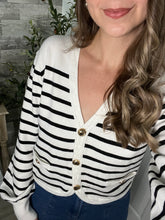 Load image into Gallery viewer, Savannah Button Down White
