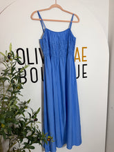 Load image into Gallery viewer, Naty Dress
