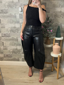 Eva Mid Rise Barrel Pants Leather