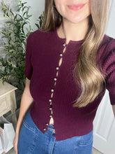 Load image into Gallery viewer, Vino Button Down Top
