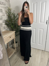 Load image into Gallery viewer, City Stroll Strapless Dress
