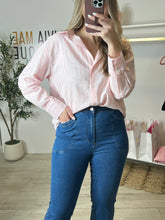 Load image into Gallery viewer, Pink Daze Button Down Top
