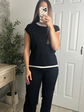 Load image into Gallery viewer, The Line Edit Stretch Top
