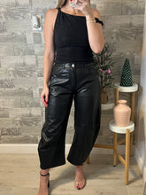 Load image into Gallery viewer, Eva Mid Rise Barrel Pants Leather
