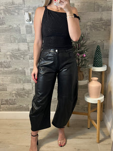 Eva Mid Rise Barrel Pants Leather