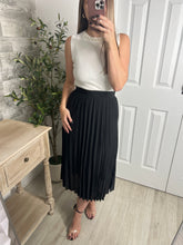 Load image into Gallery viewer, Maple Moon Pleated Skirt
