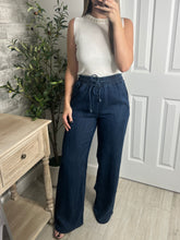 Load image into Gallery viewer, Autumn Blues Denim Pants Dark
