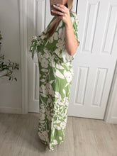 Load image into Gallery viewer, Bloom Into Spring Jumpsuit
