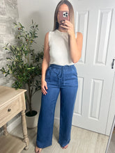 Load image into Gallery viewer, Autumn Blues Denim Pants Light

