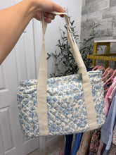 Load image into Gallery viewer, Dainty Blue Bag
