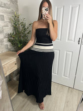Load image into Gallery viewer, City Stroll Strapless Dress
