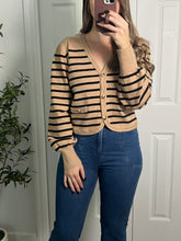 Load image into Gallery viewer, Savannah Button Down Coffee
