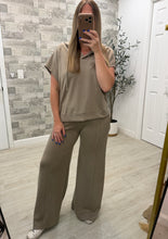 Load image into Gallery viewer, Roamlee Mocha Top &amp; Pants Set
