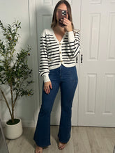 Load image into Gallery viewer, Savannah Button Down White
