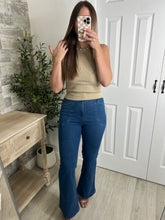 Load image into Gallery viewer, Pearly Swirly Tank Top
