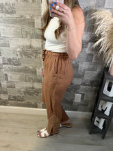 Load image into Gallery viewer, Lovely Linen Pants Brown
