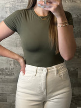 Load image into Gallery viewer, Dynamic Olive Short Sleeve Top
