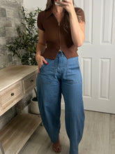 Load image into Gallery viewer, Shanequa Knit Zip Up Top
