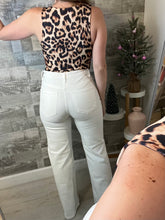 Load image into Gallery viewer, Risen High Waisted White Jeans
