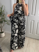 Load image into Gallery viewer, Monroe Floral Top &amp; Pants Set
