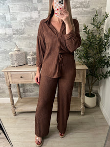 Crinkle Chic Top & Pants Set Brown