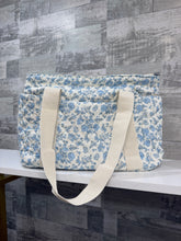 Load image into Gallery viewer, Dainty Blue Bag

