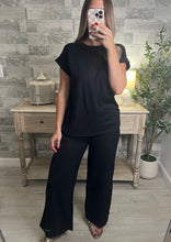 Load image into Gallery viewer, Cotton Folded Sleeve Basic Tee
