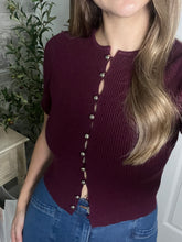 Load image into Gallery viewer, Vino Button Down Top
