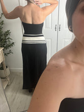 Load image into Gallery viewer, City Stroll Strapless Dress
