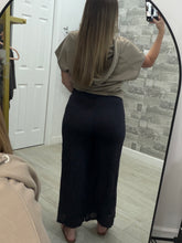 Load image into Gallery viewer, Roxy Dark Denim Blue Linen Pants
