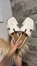 Load image into Gallery viewer, Summertime White Sandals
