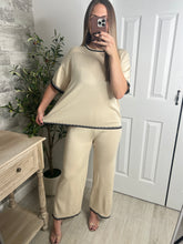 Load image into Gallery viewer, Cream Pumpkin Top &amp; Pants Set

