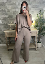 Load image into Gallery viewer, Cotton Slub Top &amp; Pants Set Nude
