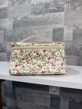 Load image into Gallery viewer, Dainty Make Up Bag
