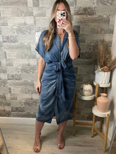 Load image into Gallery viewer, RESTOCK Tuscany Button Down Denim Dress
