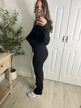 Load image into Gallery viewer, Blackout Comfort Top &amp; Pants Activewear Set
