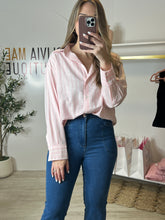 Load image into Gallery viewer, Pink Daze Button Down Top
