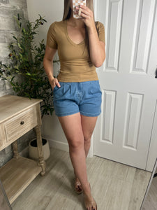 Dynamic V Neck Top Coffee