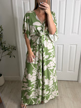 Load image into Gallery viewer, Bloom Into Spring Jumpsuit
