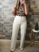 Load image into Gallery viewer, RESTOCK Risen High Waisted White Jeans
