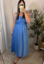 Load image into Gallery viewer, Naty Dress
