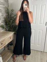 Load image into Gallery viewer, Avery Top &amp; Pants Set
