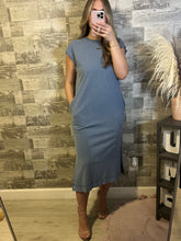 Load image into Gallery viewer, Beverly Midi Dress Blue/Gray Wash
