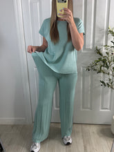 Load image into Gallery viewer, Summer Fling Teal Top &amp; Pants Set
